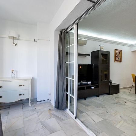 797 Holiday Rentals - Piso Para 3 En La Carihuela Con Piscina トレモリノス エクステリア 写真