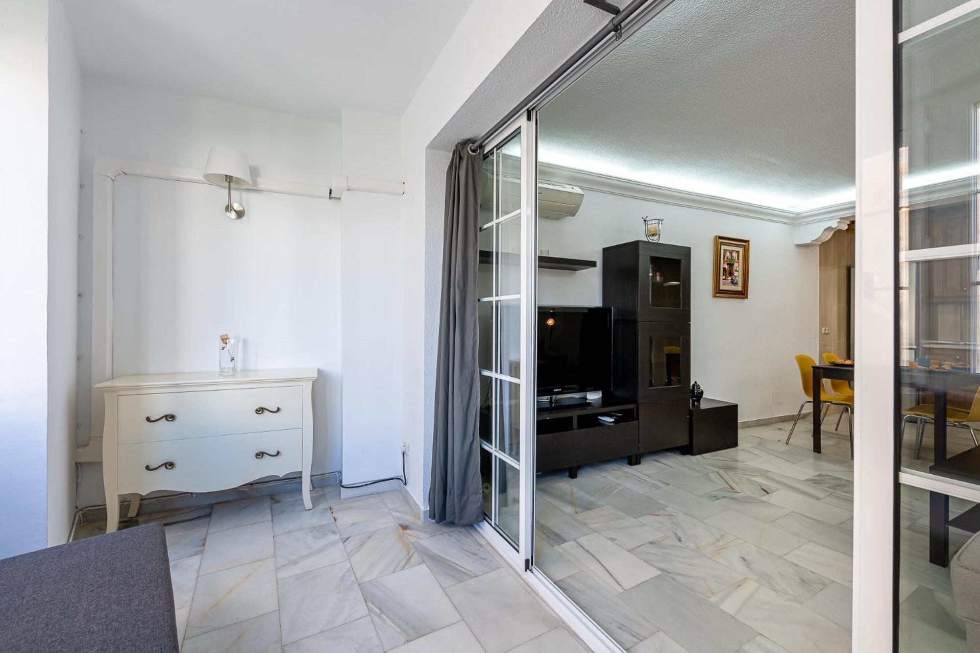 797 Holiday Rentals - Piso Para 3 En La Carihuela Con Piscina トレモリノス エクステリア 写真
