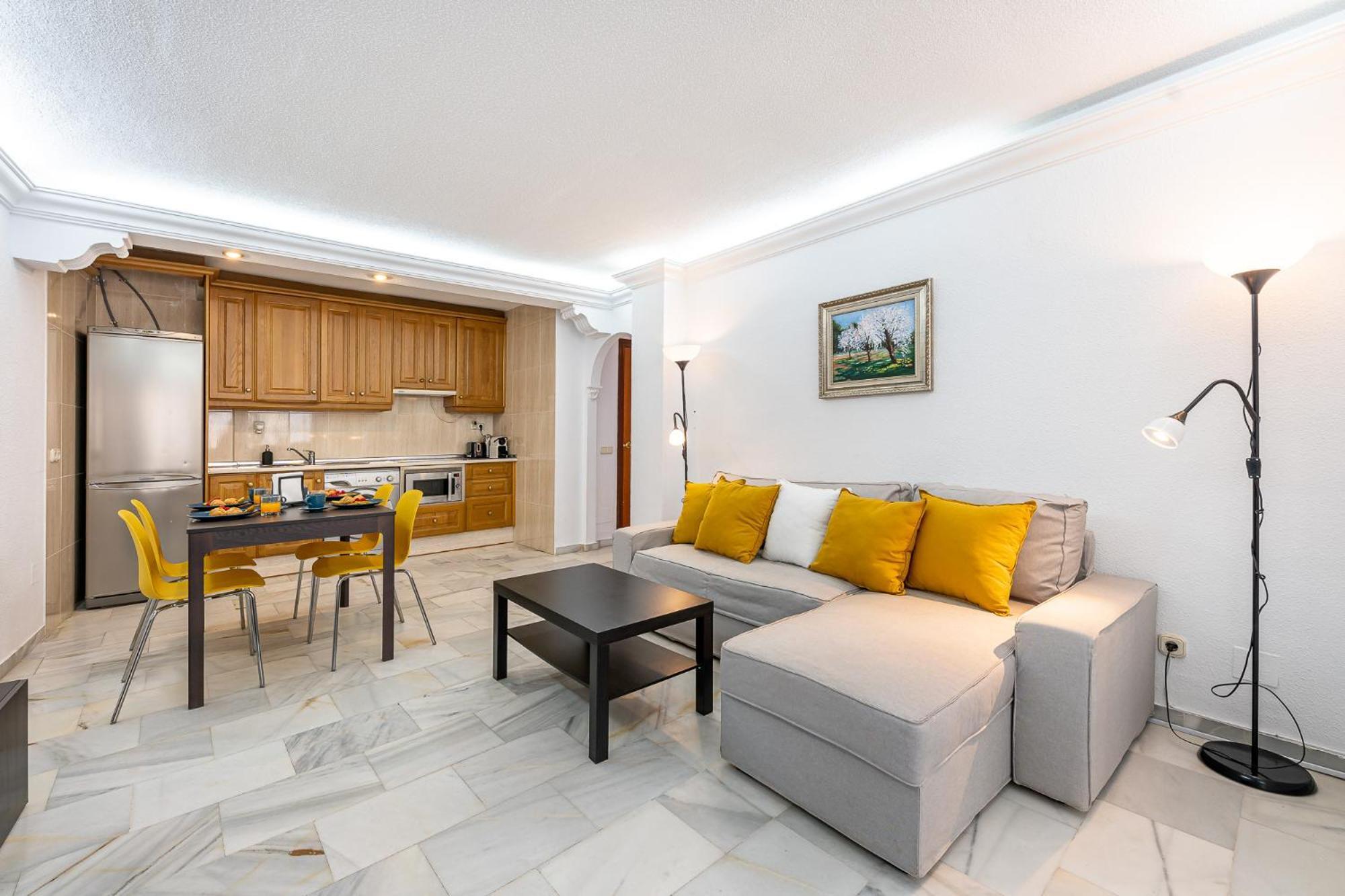 797 Holiday Rentals - Piso Para 3 En La Carihuela Con Piscina トレモリノス エクステリア 写真