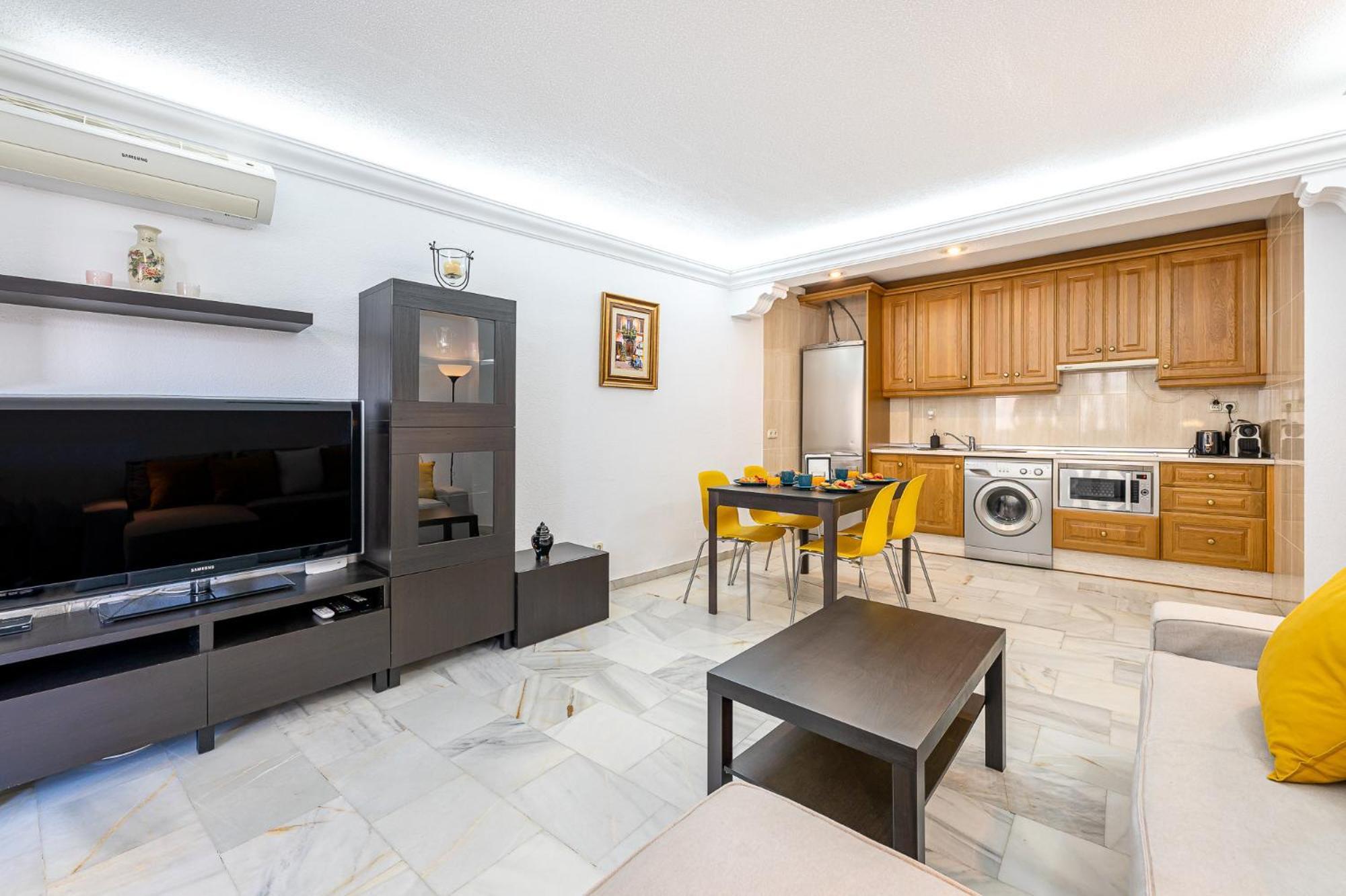 797 Holiday Rentals - Piso Para 3 En La Carihuela Con Piscina トレモリノス エクステリア 写真