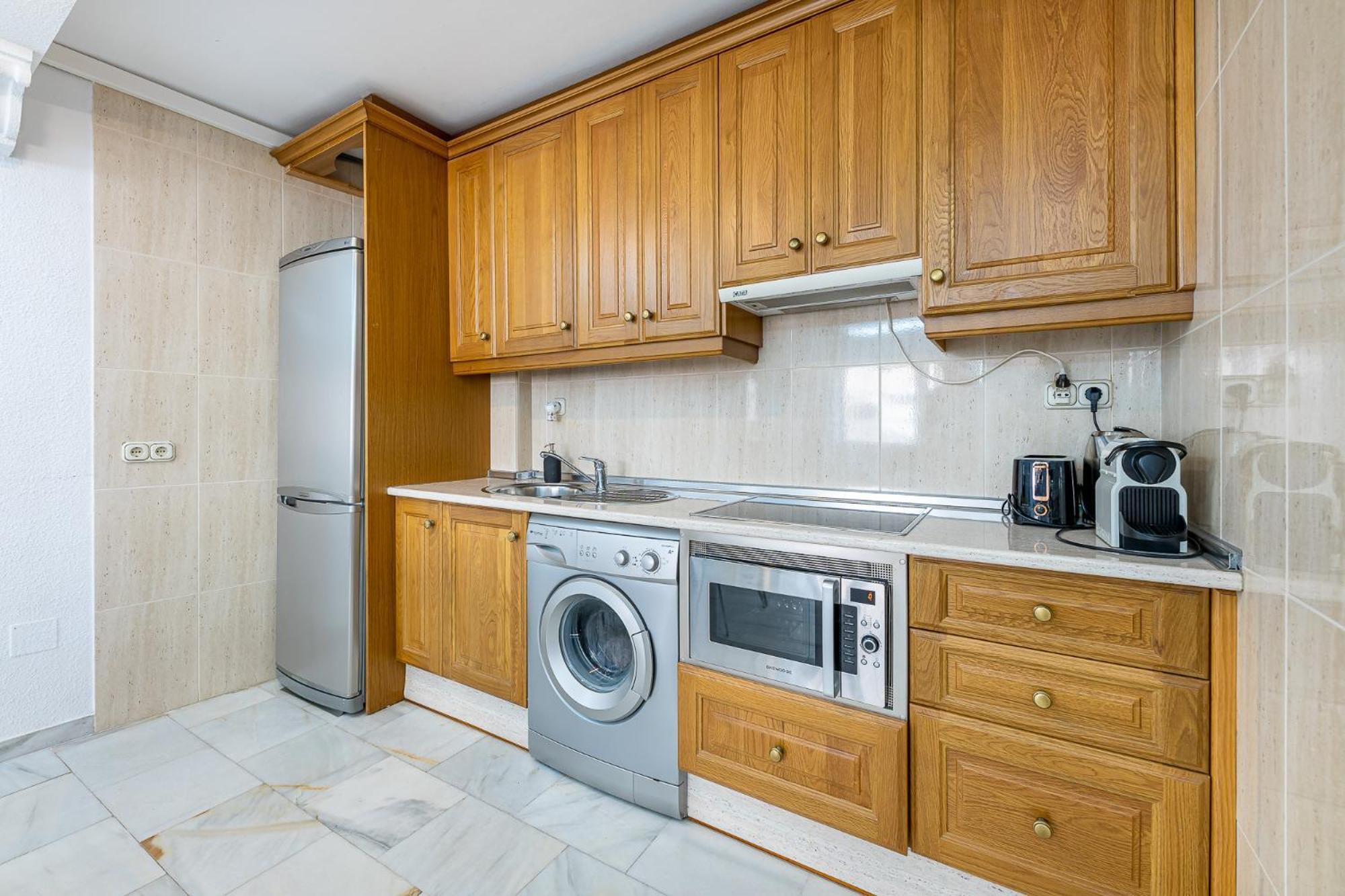 797 Holiday Rentals - Piso Para 3 En La Carihuela Con Piscina トレモリノス エクステリア 写真